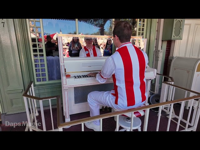 Fantasmic! | Ragtime Piano Player Grayson | Magic Kingdom | Walt Disney World Resort 2024 4K
