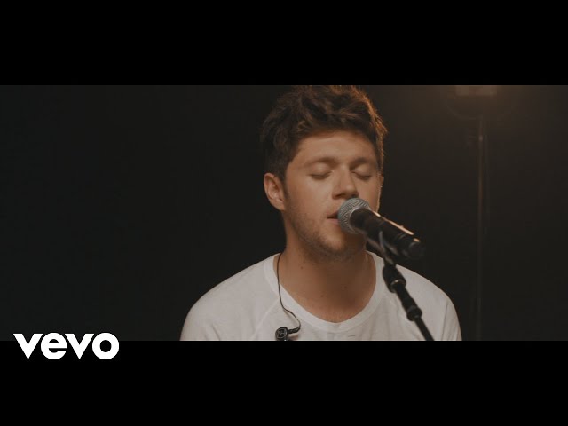 Niall Horan - Flicker (Official Acoustic)