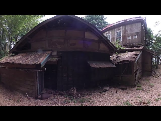 Japon Abandonné : La Village Rouge en 360° !