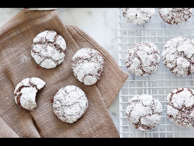 Chocolate Crinkle Cookies