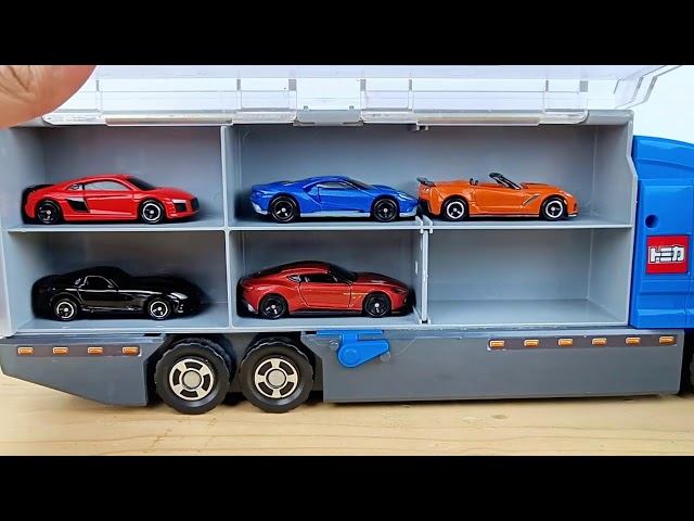 トミカ★おかたづけコンボイ✨ミニカー大量収納！緊急ドライビングテスト！Tomica Mini Cars Loaded in Convoy Truck Driving Challenge🚌🏎️🚎🚕