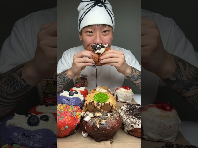 Donuts #donuts #donut #eating #mukbang #fyp