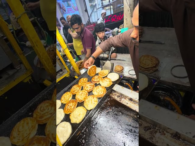 Most viral Dubai paratha burger 🤤