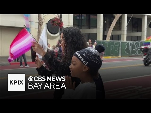 El desfile del Orgullo de Oakland trae energía y buenas vibras en la 16.ª edición anual del desfi...
