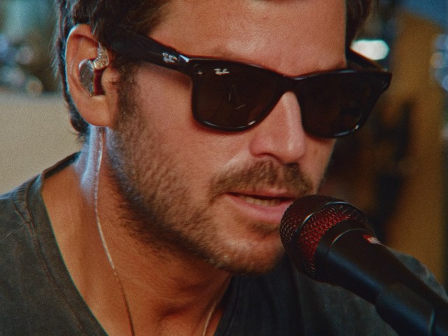 Taburete- De Menos (Live Session)