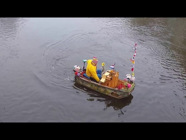 Muziekboot Notendop - Music Boat Nutshell