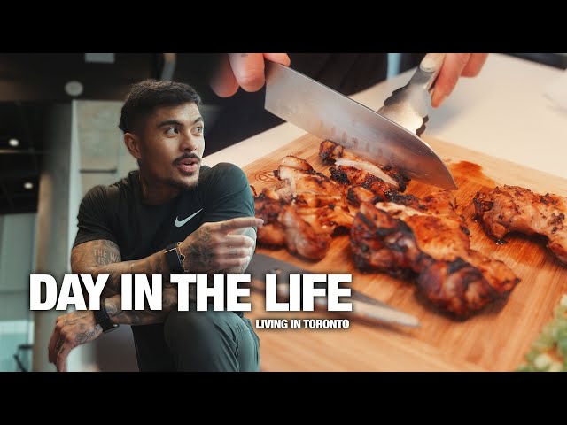 Day in the Life in Toronto | Training My Client + Must-Try Lemongrass Chicken Recipe + MORE