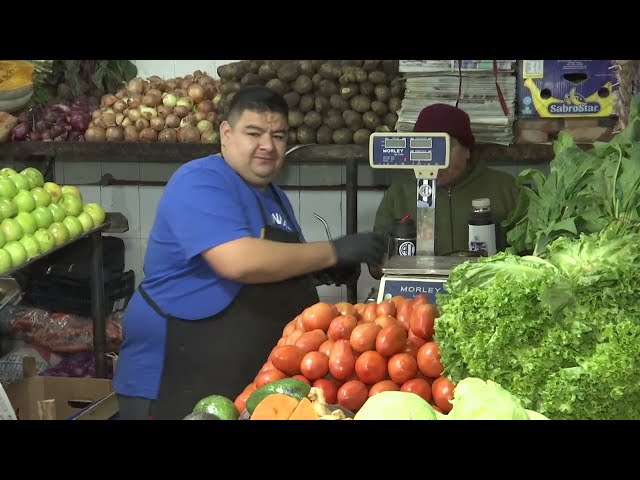 💸 "WE'RE JUGGLING": HOW CONSUMPTION HAS CHANGED IN SANTIAGO