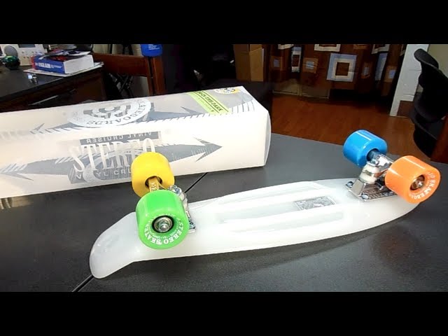 Stereo Vinyl Skateboard: Review + Unboxing