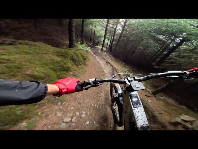 Insta360 GO Ultra vs GoPro Hero 13 – MTB POV Test Ride