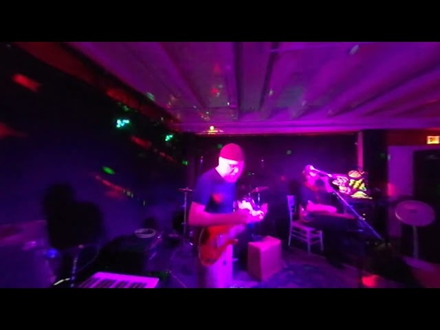 Derek and the Demons live from the Underground [Front Row VR Experience]