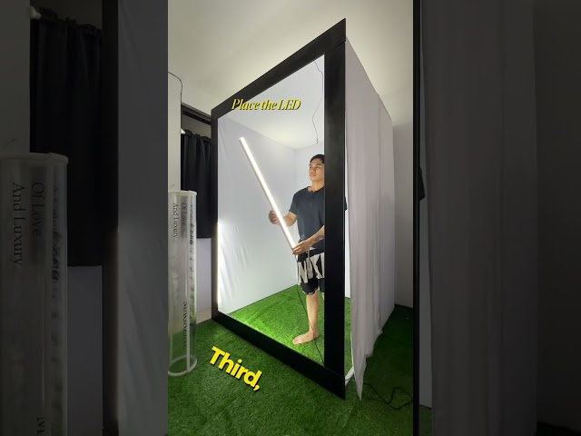 ASSEMBLING THE MAGAZINE PHOTOBOOTH #shorts