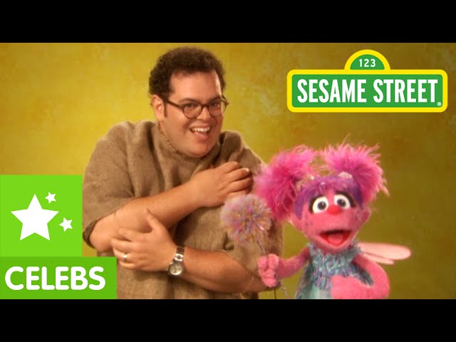 Sesame Street: Abby Cadabby teaches Josh Gad about Texture