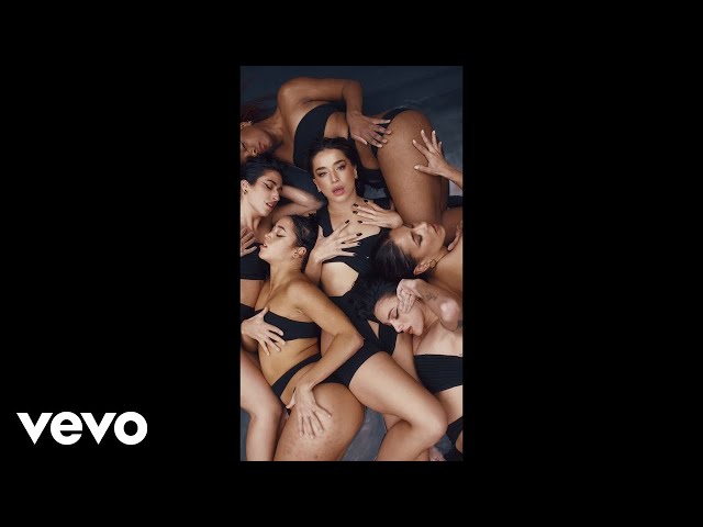 Lola Indigo - LA SANTA (Video Oficial)