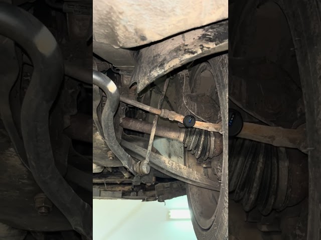 Ruidos en el tren delantero #mecanica #carros #motor