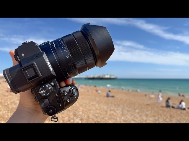 Sony RX10 V REVIEW : best super-zoom camera!