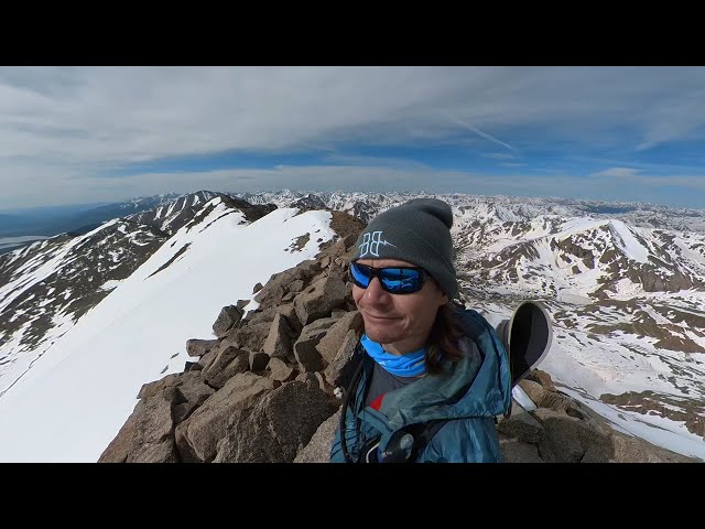 Hiking Mt. Massive in Late Spring Snow - 360-DEGREE (4k UHD)