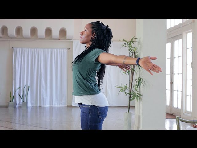 5 Minute Breathwork & Movement Re-Set: A Guided Dynamic Mindfulness Practice for Clarity & Centering