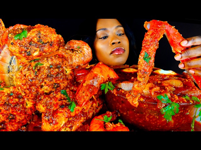 KING CRAB SEAFOOD BOIL MUKBANG | SEAFOOD | MUKBANG | DESHELLED LOBSTER | SEAFOOD BOIL | ASMR EATING