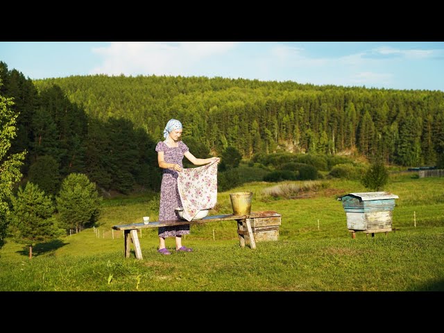 URAL VILLAGE | LIFE AWAY FROM CIVILIZATION | A NEW DOUGH KNEADER FOR KATYA | REPAIRING A RUSSIAN ...