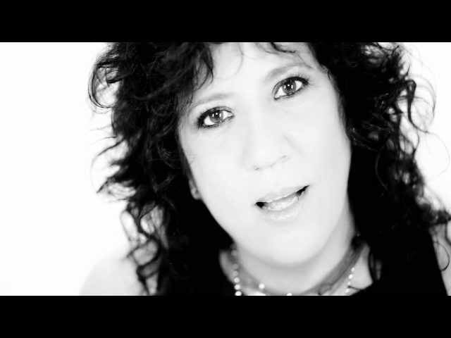 Rosana - Magia (feat. Jesús Navarro de Reik) (Videoclip Oficial)