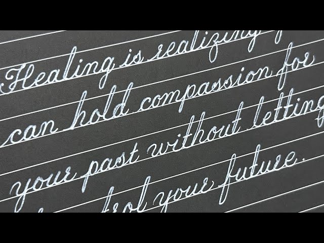Beautiful cursive loops you can watch all day 🍁 Modern style cursive handwriting tutorial