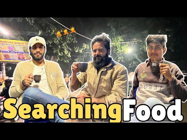 Saag🥬 Paratha🧇ki Talaash👀| Food Vlog | Balawal Diaries