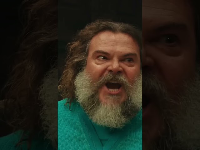 THIS IS A CRAFTING TABLE!!! #bucket #minecraft #minecraftmovie #flintandsteel #minecraftlive