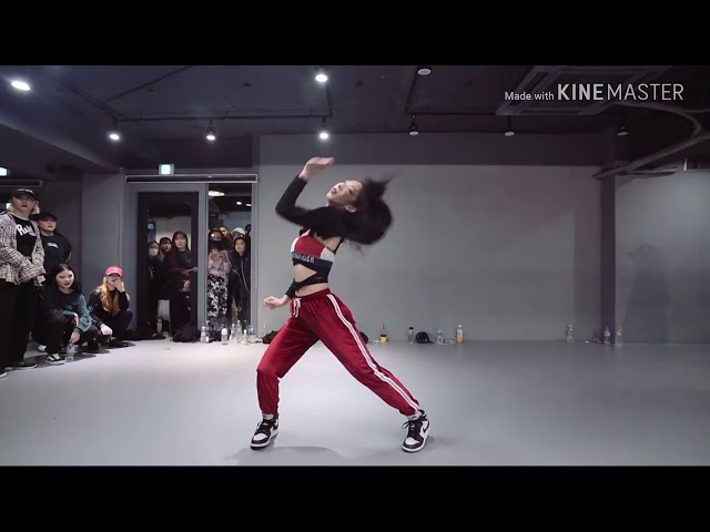 BTS ff (Highschool famous to Kpop idol) Ep.1