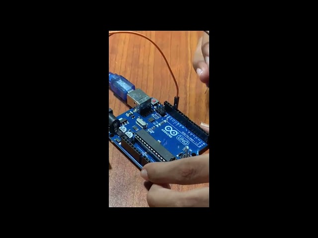 Fixey EDU Robotics Assignment | Traffic Light Systemusing Arduino | RB126 | Dinura Weeraman