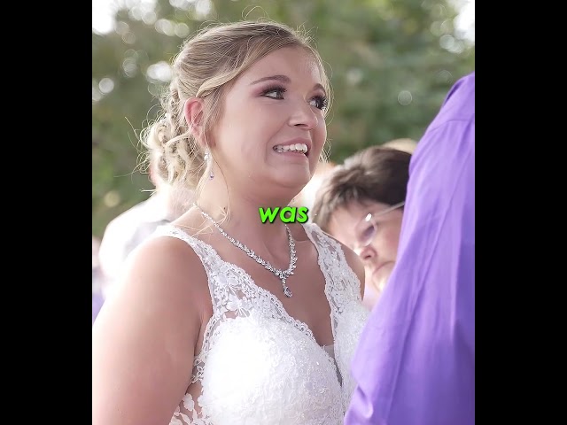 She had no idea a wasp was inside her dress😄