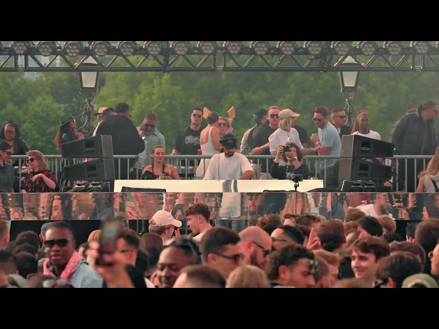 Labyrinth Live on the Thames: Maz