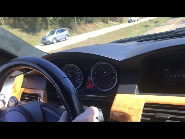 STRAIGHT PIPED E60 M5 V10 S85 PULL !
