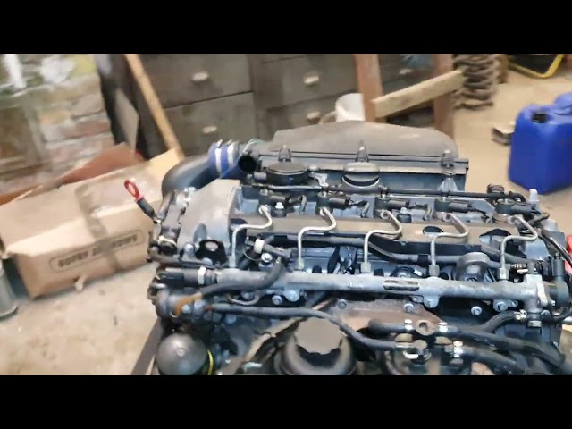 Mercedes G 2.7cdi engine fired on pallet before swap