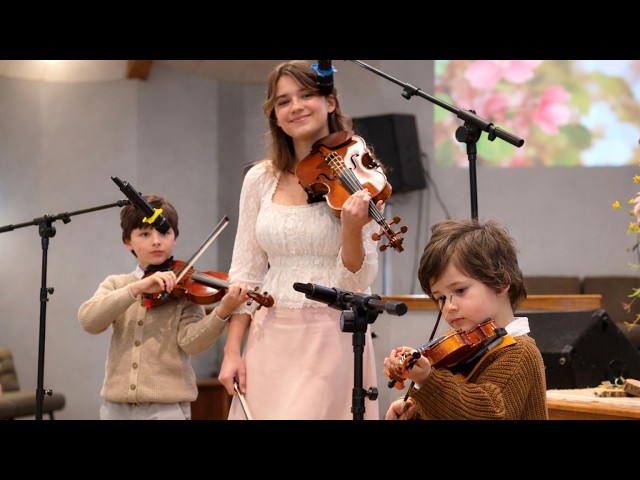 Hallelujah - 5-Year-Old & 8-Year-Old AMAZE Everyone - Karolina Protsenko