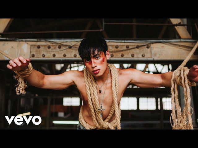 Johnny Huynh - DELUSIONAL (Official Video)