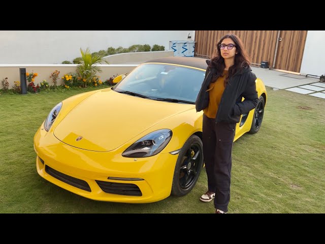 Avantika Ne Porche Chala Di 😍 