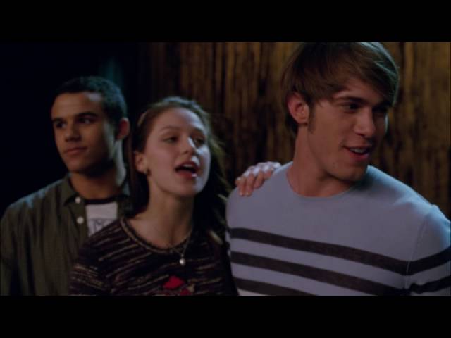 GLEE Full Performance of Outcast