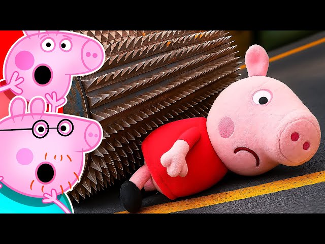 GIANT PEPPA PIG vs SHREDDER