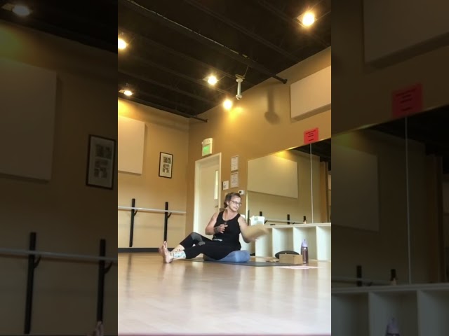 Practice the Pause-A Full Length Yoga Practice 