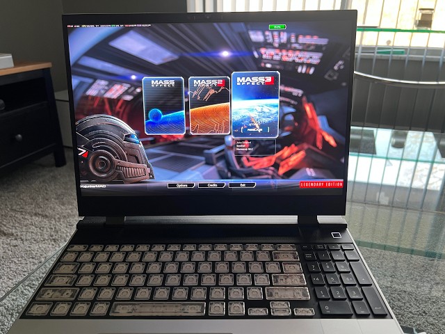 Mass Effect on Framework Laptop 16 with 7700s dGPU