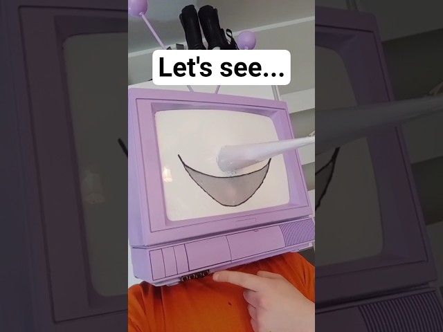 Instaling a Voice module to my Tenna Cosplay #deltarune #tenna #spamton #cosplay #tutorial