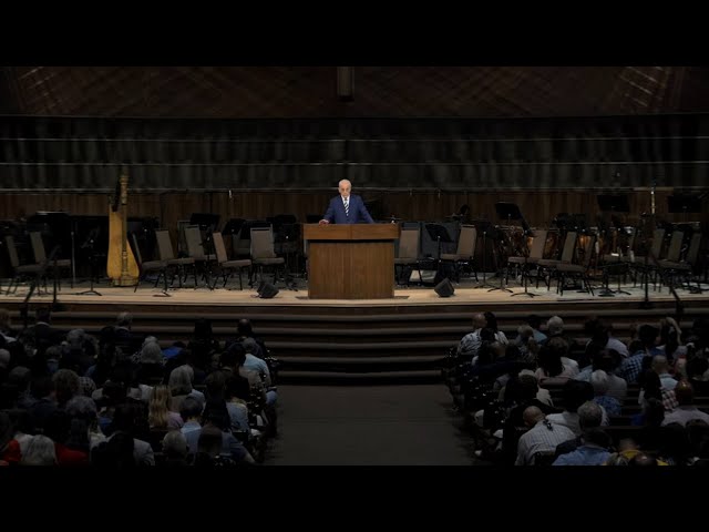 Divine Barriers to Superficial Seekers (Mark 10:17–22) | John MacArthur