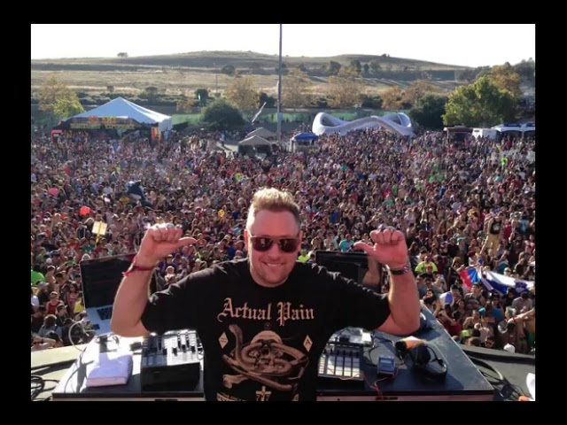 Umek Live @ Design of love 4 Slovenia 01 09 2001