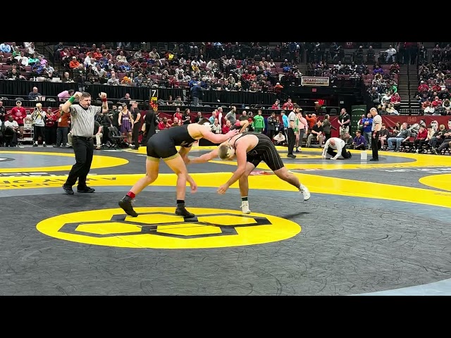 215 lbs D2 OH SF Michael Boyle, Watterson vs Logan McClellan, Tri Valley