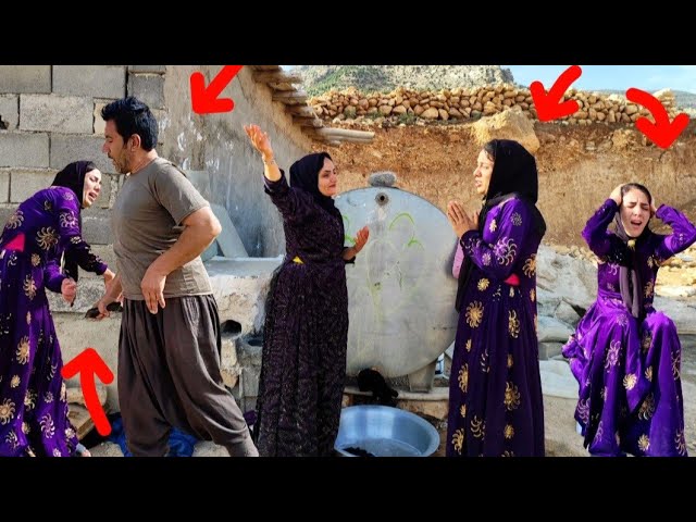 When Ali finds out about Farideh's secrets and takes the phone from her, Farideh runs away from Ali.