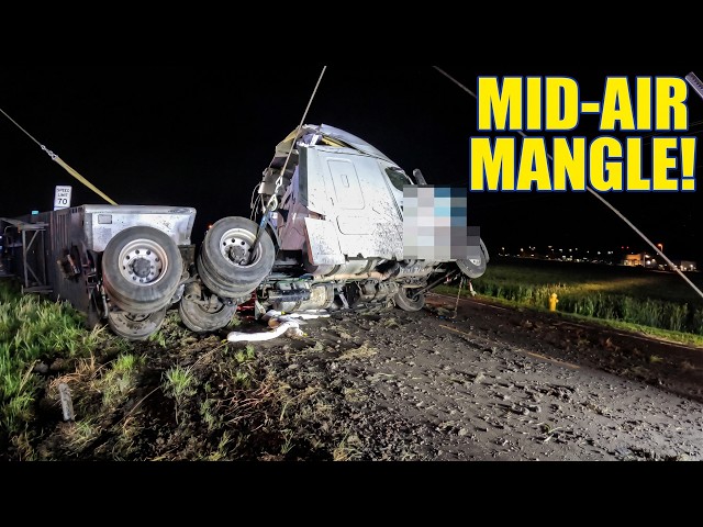 CODE 3 RESPONSE! SEMI TRUCK ROLLOVER WITH HAZMAT SPILL!