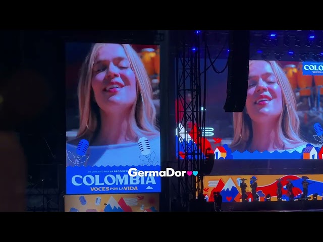 #KarolG • @KarolG en #ColombiaVocesPorLaVida 