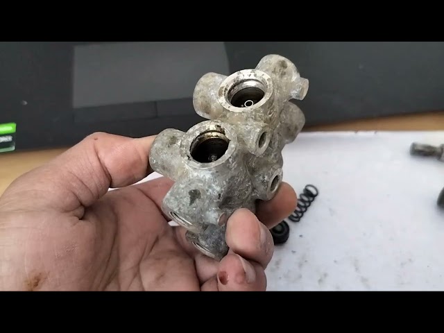 Chevrolet Beat/Sparks Brake Partitioning/Brake Union Teardown Repair - Cheap, Quick & Eazy