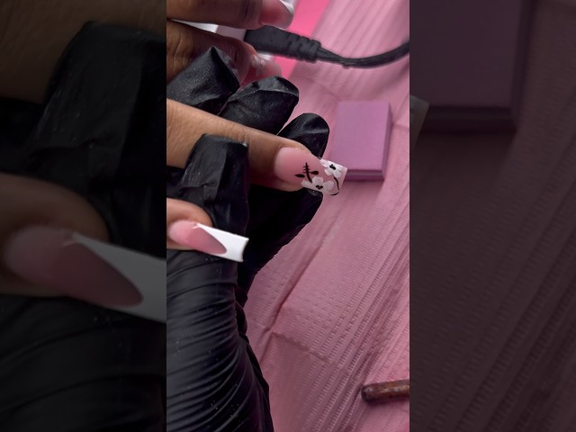 The flowers weren’t all that hard I erased them like 10 times 😂😂😂